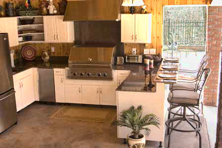 outdoor kitchen