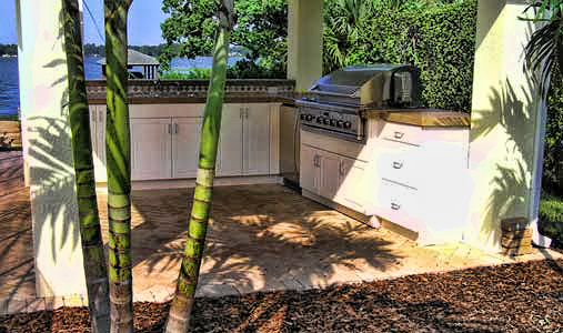 outdoor kitchen